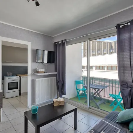 T2 Tout Equipe Fibre Plein Centre Apartment Royan